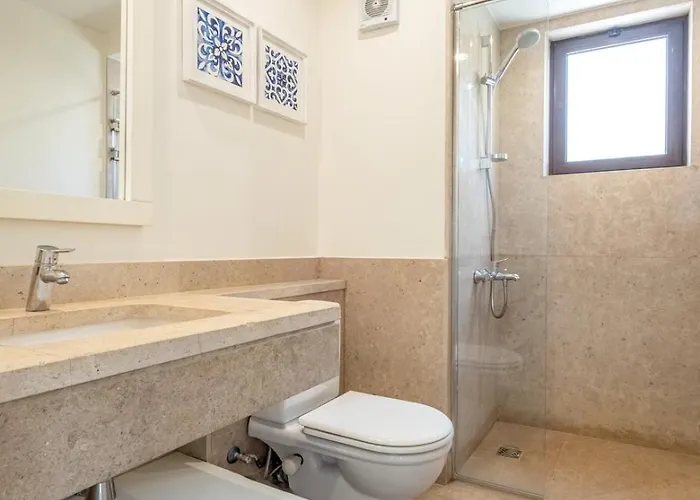Fanadir 3br • Prime Sea View Vakantiehuis